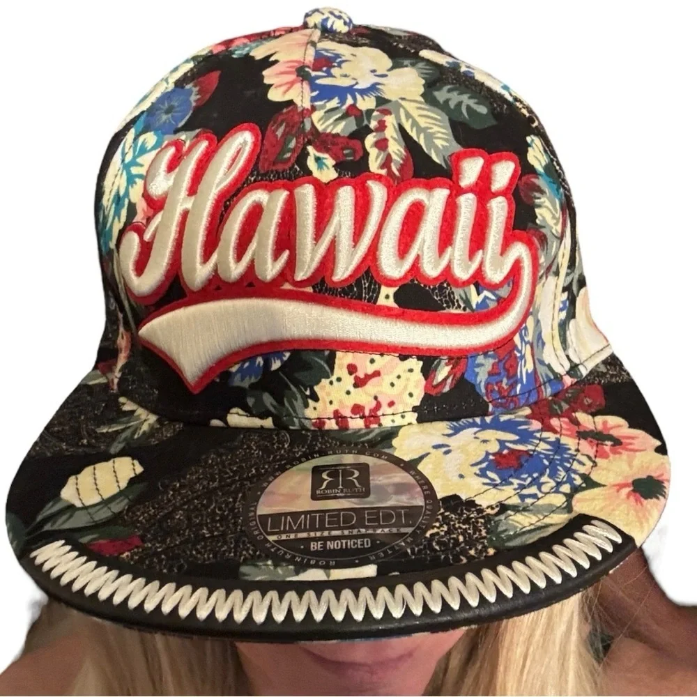 NWT Robin Ruth Tropical Floral‎ Snapback Hat